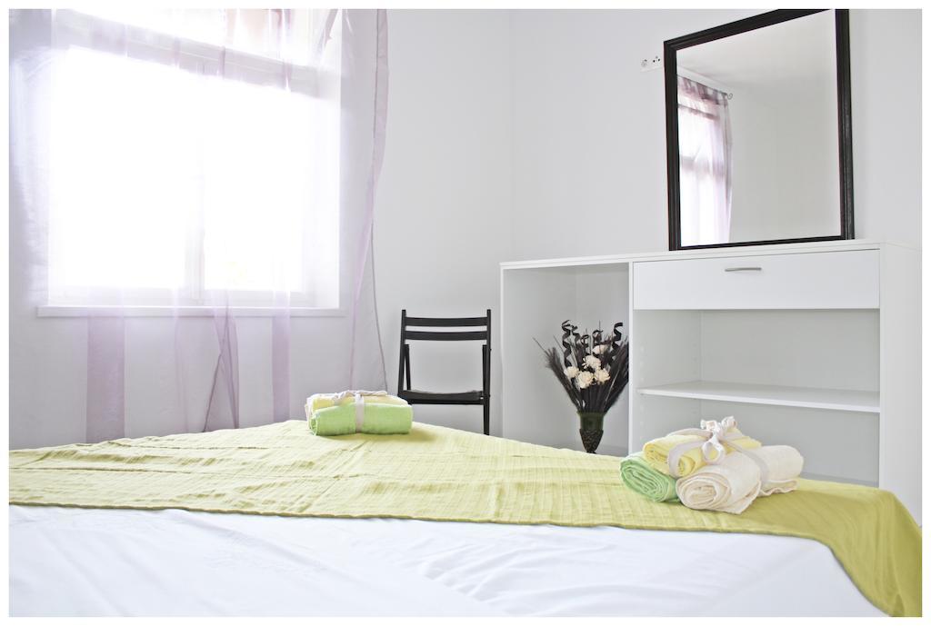 Apartments & Room Dijana Trogir Bagian luar foto
